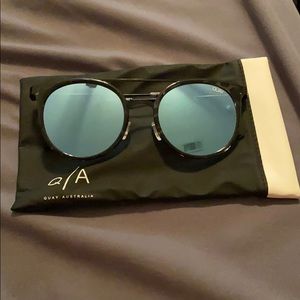 QUAY Australia Mirrored Sunglasses